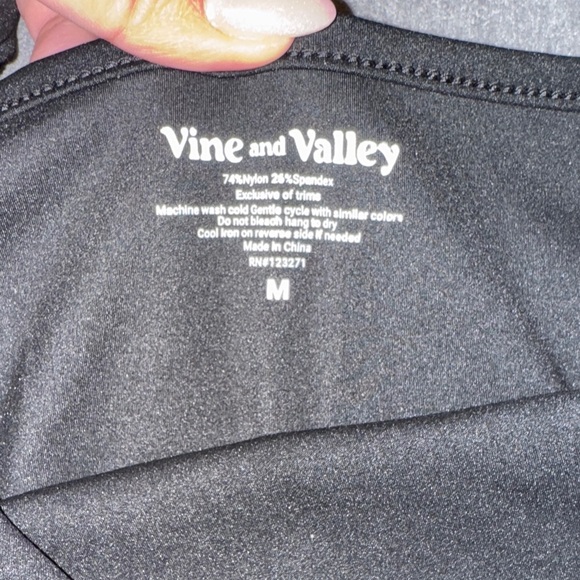 Vine and Valley- Black Spaghetti Strap skater dress with attached shorts size L - Picture 5 of 14